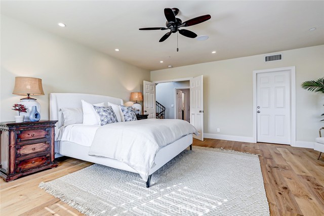 Detail Gallery Image 30 of 53 For 303 7th St a,  Manhattan Beach,  CA 90266 - 3 Beds | 3/1 Baths