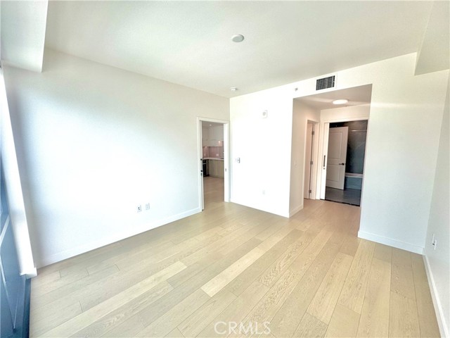 Detail Gallery Image 8 of 23 For 400 S Broadway #2007,  Los Angeles,  CA 90013 - 1 Beds | 1 Baths