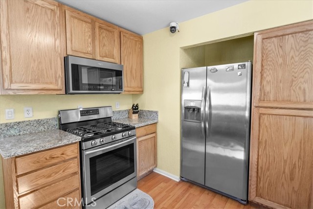 Detail Gallery Image 8 of 22 For 313 Greenspot Rd, Big Bear City,  CA 92314 - 2 Beds | 1 Baths