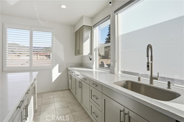 Detail Gallery Image 20 of 34 For 811 N Dalton Ave #105,  Azusa,  CA 91702 - 4 Beds | 3/1 Baths