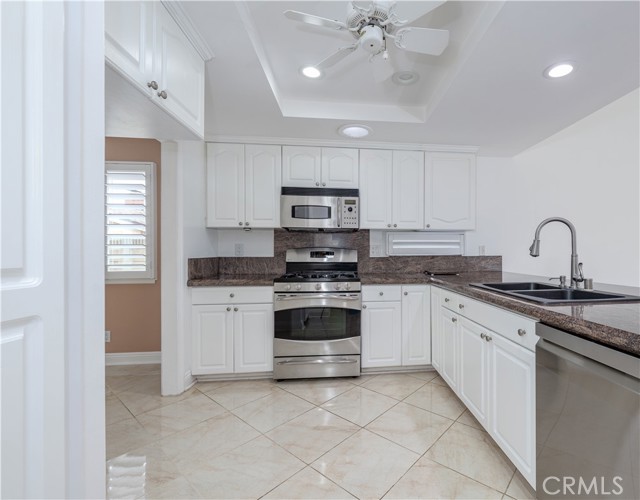 Detail Gallery Image 9 of 47 For 9248 Jasmine Ave, Fountain Valley,  CA 92708 - 4 Beds | 2 Baths