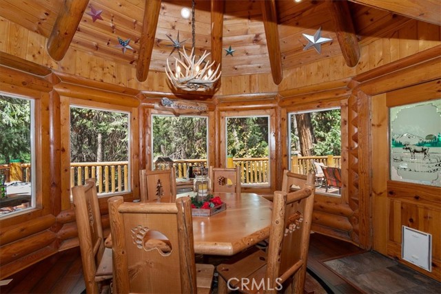 Detail Gallery Image 6 of 48 For 28730 Potomac, Lake Arrowhead,  CA 92352 - 3 Beds | 3 Baths