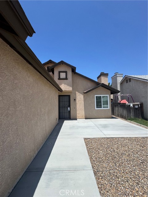 Detail Gallery Image 2 of 20 For 510 Harvest Rd, Perris,  CA 92571 - 3 Beds | 2 Baths