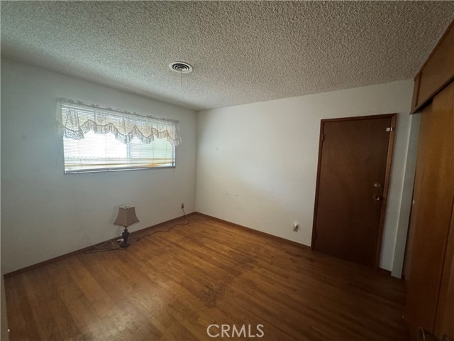 8841 Universe Avenue, Westminster CA: https://media.crmls.org/medias/a6f01a09-ee07-4db2-8b72-ab3a5847e260.jpg
