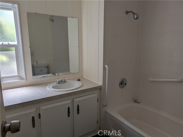 Detail Gallery Image 9 of 13 For 2240 Golden Oak Ln #98, Merced,  CA 95341 - 2 Beds | 1/1 Baths