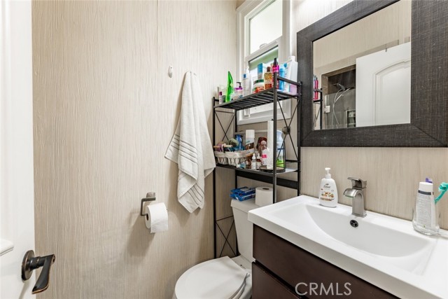 5805 Bucknell Avenue, Valley Village CA: https://media.crmls.org/medias/a6f14044-2c29-438a-a9dc-df2fe426f46b.jpg