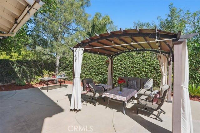 23405 Winslow Place, Valencia CA: https://media.crmls.org/medias/a6f15285-e061-460b-b0fb-442d64a4dbe8.jpg
