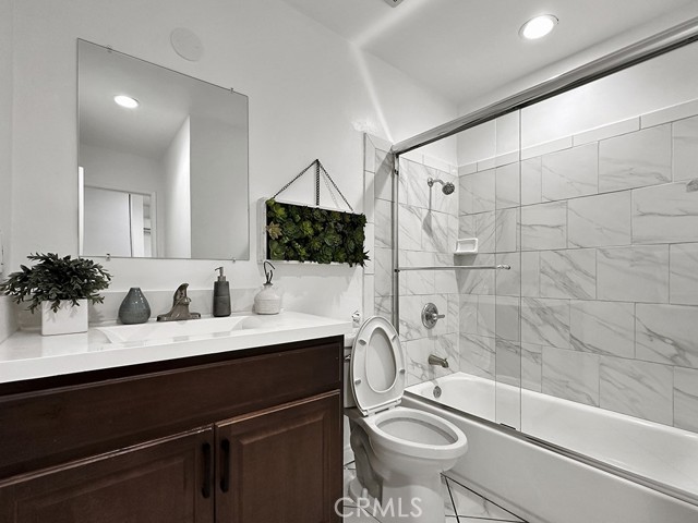 Detail Gallery Image 15 of 17 For 1144 Stanley Ave a,  Long Beach,  CA 90804 - 3 Beds | 2 Baths
