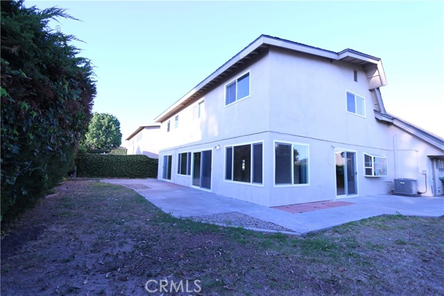 Detail Gallery Image 15 of 18 For 15241 Touraine Way, Irvine,  CA 92604 - 4 Beds | 2/1 Baths