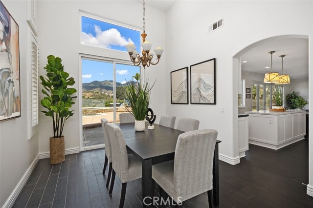 2 Via Bandada, Rancho Santa Margarita CA: https://media.crmls.org/medias/a6f343e1-63cf-48e1-86eb-b41d25155756.jpg