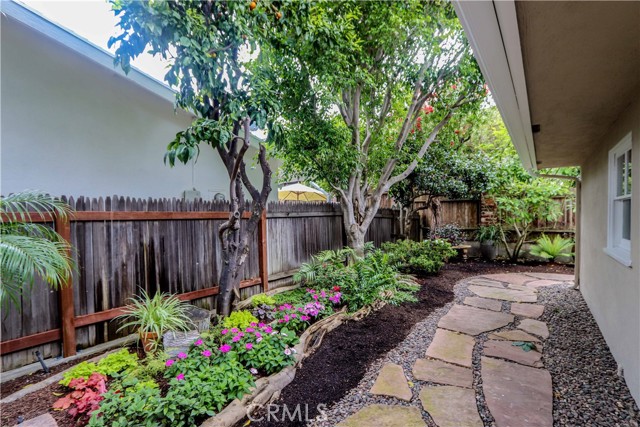 Detail Gallery Image 24 of 27 For 396 Santiago Ave, Long Beach,  CA 90814 - 3 Beds | 2 Baths