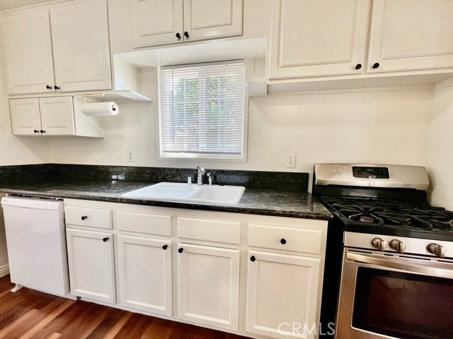 430 W 19th STREET Street, San Pedro CA: https://media.crmls.org/medias/a6f36e8d-6760-412d-ba46-0c8335323dfc.jpg