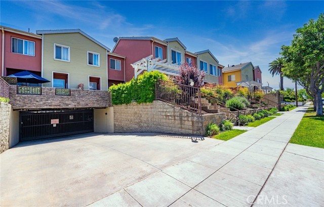 Detail Gallery Image 14 of 22 For 1500 Pine Ave #19,  Long Beach,  CA 90813 - 2 Beds | 2 Baths