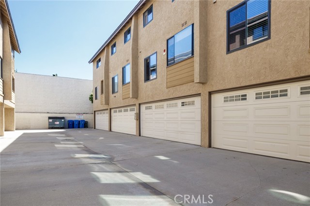 2304 Mathews Avenue, Redondo Beach, California 90278, 2 Bedrooms Bedrooms, ,2 BathroomsBathrooms,Residential,Sold,Mathews,SB22074240