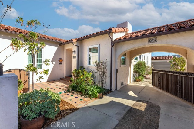 Image 3 of 35 For 3730 Walnut Avenue