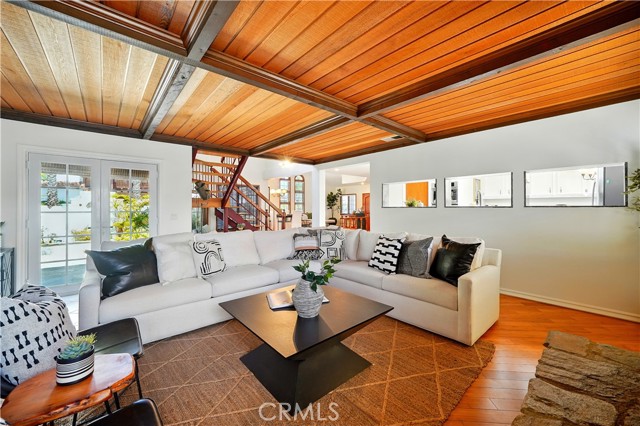 Detail Gallery Image 9 of 33 For 5300 E Appian Way, Long Beach,  CA 90803 - 3 Beds | 2 Baths