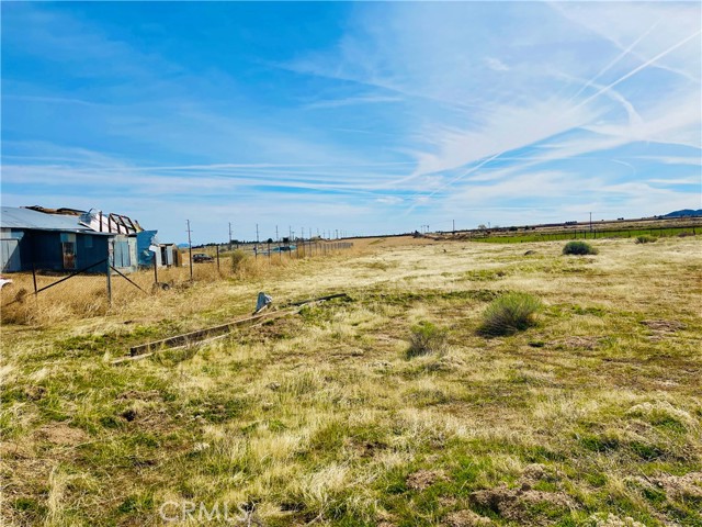 Detail Gallery Image 7 of 9 For 49357 W. Avenue D, Lake Hughes,  CA 93536 - – Beds | – Baths