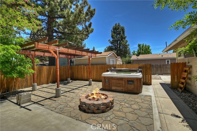 Detail Gallery Image 10 of 50 For 1055 Hugo Ln, Big Bear City,  CA 92314 - 3 Beds | 2 Baths