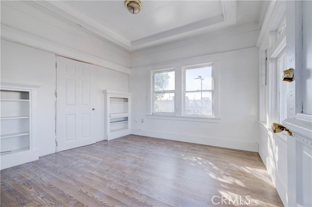 458 W Vernon Avenue, Los Angeles CA: https://media.crmls.org/medias/a6f67c61-47ab-4905-82a8-15cee42dffc9.jpg