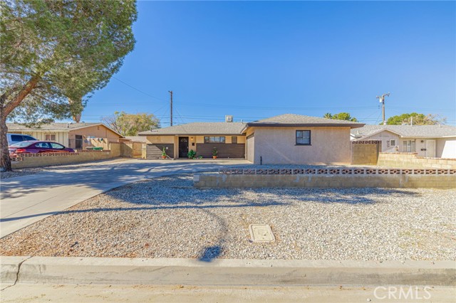 Detail Gallery Image 3 of 34 For 45409 Rodin Ave, Lancaster,  CA 93535 - 4 Beds | 2 Baths