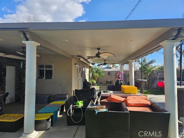 Detail Gallery Image 8 of 16 For 19263 Easton, Rialto,  CA 92376 - 3 Beds | 1/1 Baths