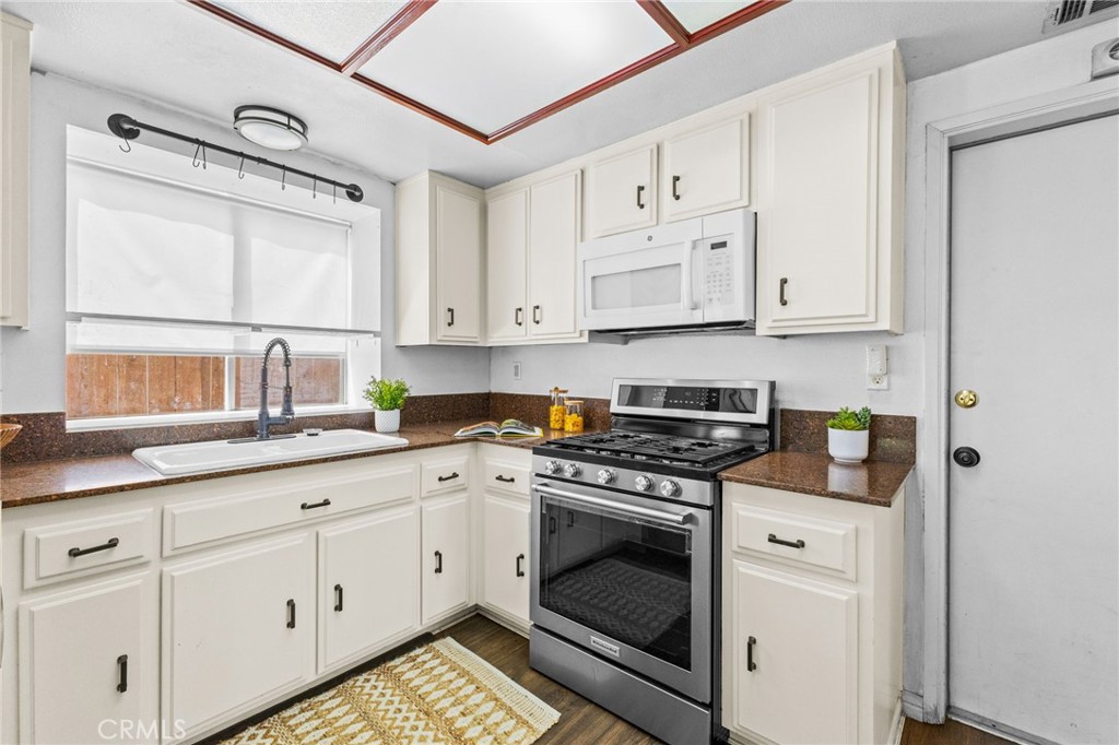 MLS #IG25184227 image #21