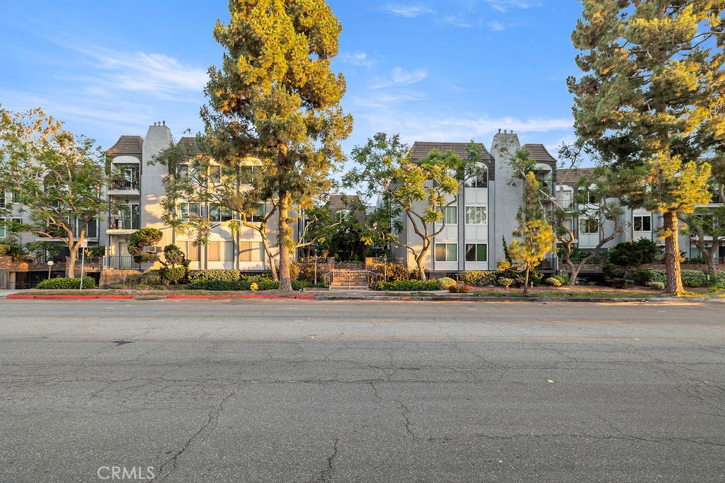 5870 Green Valley Circle #231