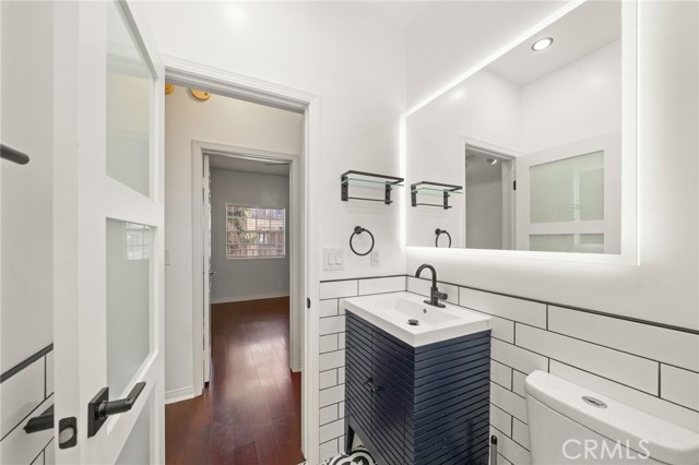 1145 Roswell Avenue, Long Beach CA: https://media.crmls.org/medias/a6faefe3-0a38-475a-9b93-3572356ac960.jpg