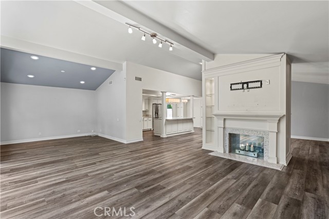 4359 Park Corona, Calabasas CA: https://media.crmls.org/medias/a6fc0760-2d34-4f68-bccc-583137c84bd4.jpg