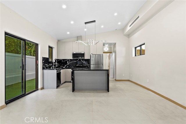 Detail Gallery Image 32 of 37 For 14242 Hortense, Sherman Oaks,  CA 91423 - 4 Beds | 4 Baths