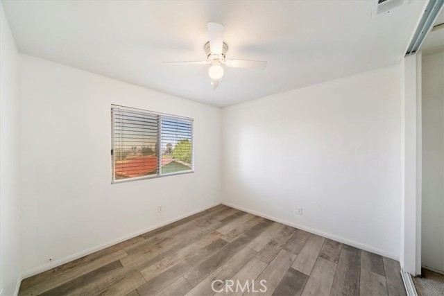 Image 32 of 45 For 13969 Chervil Court