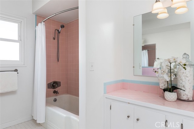 Detail Gallery Image 22 of 26 For 951 E Dalton Ave, Glendora,  CA 91741 - 3 Beds | 2 Baths