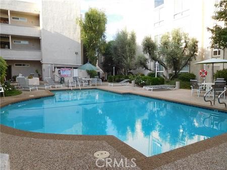 5333 Zelzah Avenue, Encino CA: https://media.crmls.org/medias/a6fcb5ee-2e99-487c-bb02-fb2ca403e8f5.jpg