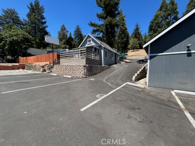 24060 Lake Drive, Crestline, California 92325, ,Commercial Lease,For Rent,24060 Lake Drive,CREV24171116