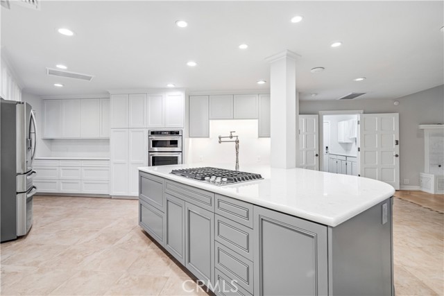 Detail Gallery Image 18 of 74 For 2755 W Avenue, Palmdale,  CA 93551 - 5 Beds | 3/1 Baths