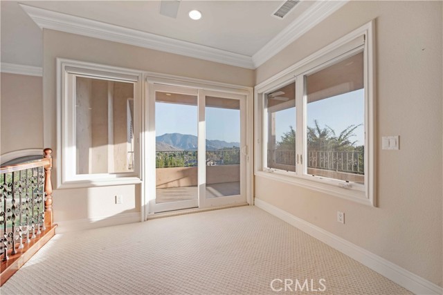 6805 Aviano Drive, Camarillo CA: https://media.crmls.org/medias/a6ff70f2-709a-426e-94bb-2af578612b47.jpg