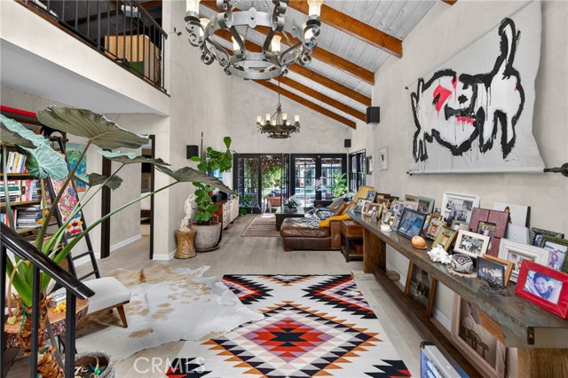 Detail Gallery Image 22 of 75 For 5526 Fulton, Sherman Oaks,  CA 91401 - 3 Beds | 3 Baths