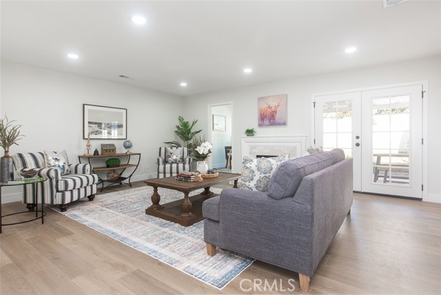 417 W Leeside, Glendora CA: https://media.crmls.org/medias/a6ff9000-00ac-443d-b26d-1eed67c7f102.jpg