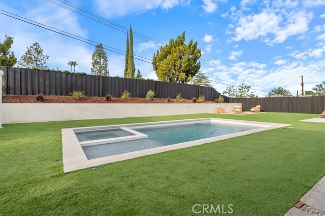 Detail Gallery Image 41 of 52 For 23755 Clarendon, Woodland Hills,  CA 91367 - 4 Beds | 3 Baths