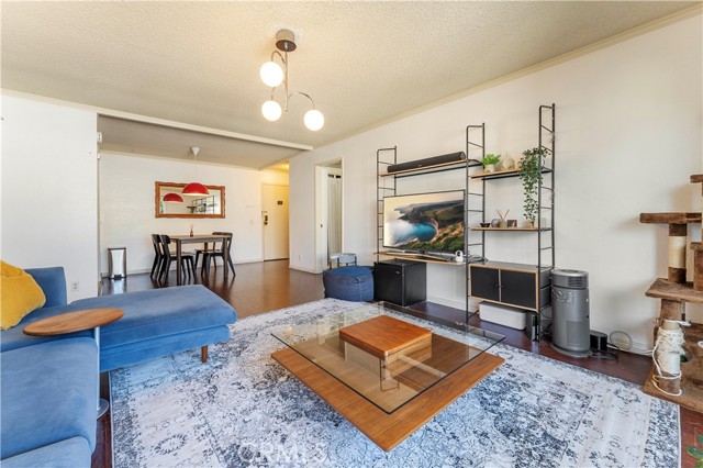 Detail Gallery Image 9 of 26 For 1620 Neil Armstrong St #206,  Montebello,  CA 90640 - 2 Beds | 2 Baths