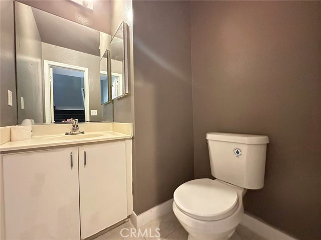 Detail Gallery Image 12 of 13 For 920 N Unruh Ave, La Puente,  CA 91744 - 3 Beds | 2/1 Baths