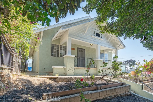2325 Whittier