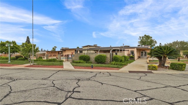 Detail Gallery Image 47 of 59 For 1400 13th St #206,  Upland,  CA 91786 - 2 Beds | 2 Baths