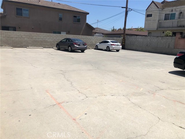 218 N Nicholson Avenue, Monterey Park CA: https://media.crmls.org/medias/a701e3c5-5f49-45e0-bc7d-0371ea03eb34.jpg
