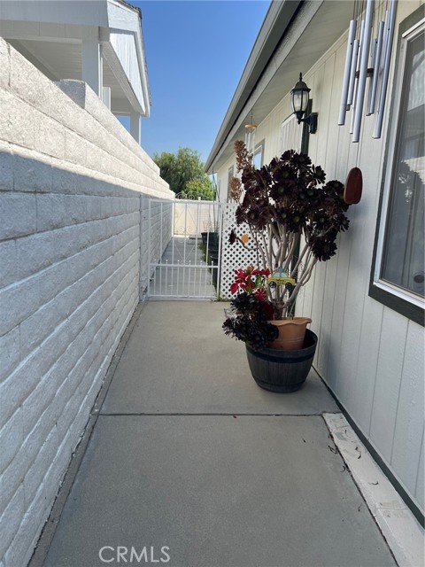 Detail Gallery Image 2 of 24 For 3800 W Wilson #225,  Banning,  CA 92220 - 2 Beds | 2 Baths