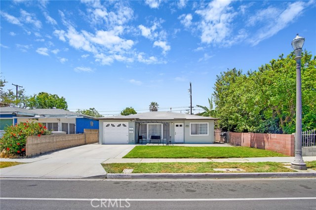 Detail Gallery Image 1 of 27 For 745 N Pauline St, Anaheim,  CA 92805 - 4 Beds | 2 Baths