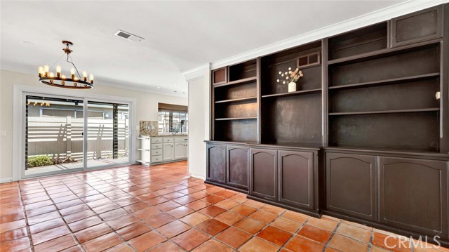 Detail Gallery Image 10 of 75 For 17452 Mayor Ln, Huntington Beach,  CA 92647 - 3 Beds | 2 Baths