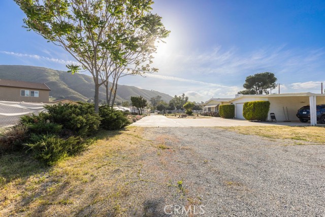 26730 Franklin Avenue, Hemet CA: https://media.crmls.org/medias/a70329e1-aee7-4bc9-837c-ed072d7a66ee.jpg