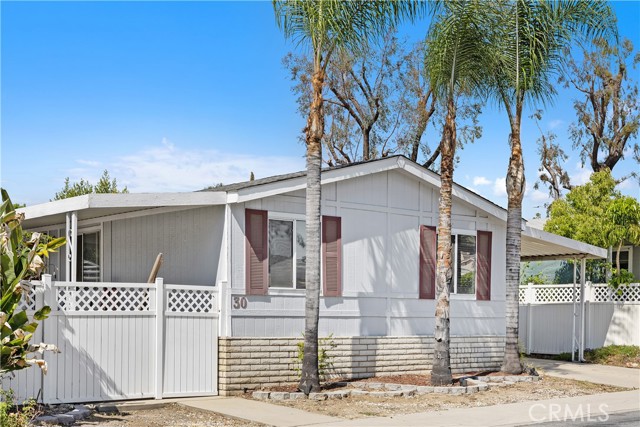 1721 E Colton Avenue, Redlands CA: https://media.crmls.org/medias/a7036cf4-9b69-4881-8b8b-03c032fb653c.jpg