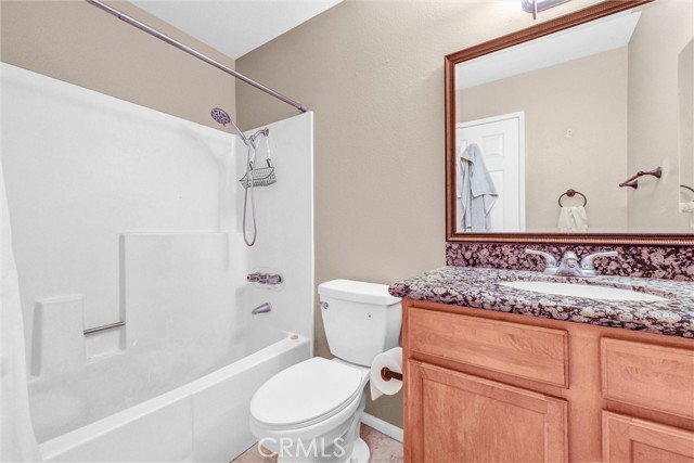 Detail Gallery Image 17 of 27 For 1315 Massachusetts Ave #204,  Riverside,  CA 92507 - 2 Beds | 2 Baths